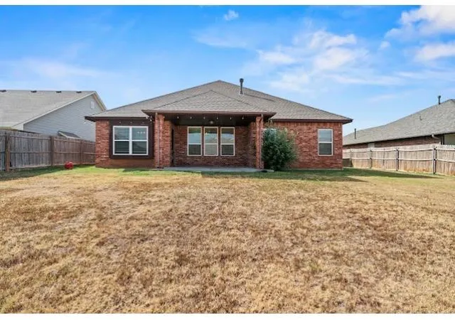 Photo 2 of Single family home for sale at 11225 Nw 103rd Street, Yukon, OK 73099 | MLS# 1250165 | Listing updated on 2026-09-23