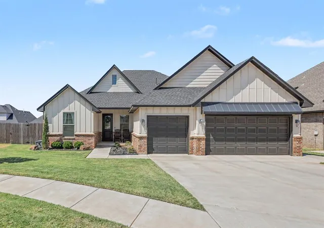 Single family home for sale at 10701 Coeur Ct, Yukon, OK 73099 | MLS# 1250177 | Listing updated on 2026-09-21