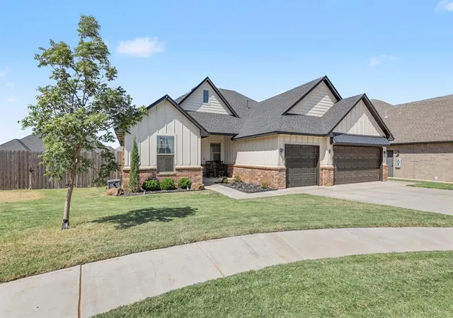 Photo 1 of Single family home for sale at 10701 Coeur Ct, Yukon, OK 73099 | MLS# 1250177 | Listing updated on 2026-09-21