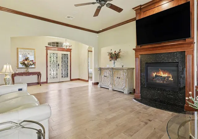 Photo 4 of Single family home for sale at 11808 Sawgrass Rd, Oklahoma City, OK 73162 | MLS# 1250186 | Listing updated on 2026-09-22