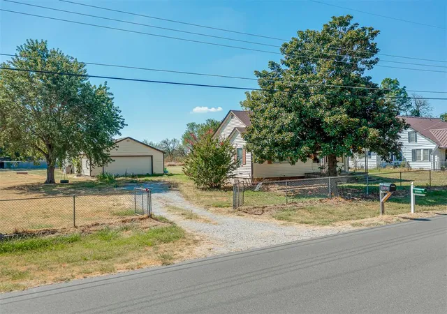 Photo 1 of Single family home for sale at 11810 E Draper Ave, Choctaw, OK 73020 | MLS# 1250187 | Listing updated on 2026-09-22