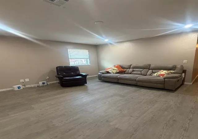 Photo 2 of Single family home for sale at 513 SW 69th Street, Oklahoma City, OK 73139 | MLS# 1250189 | Listing updated on 2026-09-21