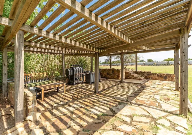 Photo 40 of Sale Pending at 107 Stratton Ln, Clinton, OK 73601 | MLS# 1250193 | Listing updated on 2026-10-09