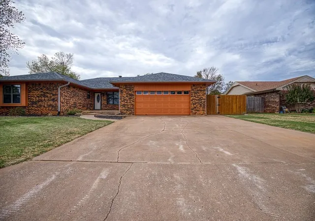 Photo 3 of Single family home for sale at 605 Hoehner Ave, Okarche, OK 73762 | MLS# 1250199 | Listing updated on 2026-09-21