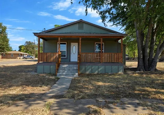 Photo 2 of Single family home for sale at 211 W Boston Ave, Fort Towson, OK 74735 | MLS# 1250223 | Listing updated on 2026-09-25
