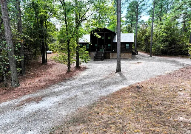 Photo 2 of Single family home for sale at 7 Mossy Oak Trl, Broken Bow, OK 74728 | MLS# 1250236 | Listing updated on 2026-10-08