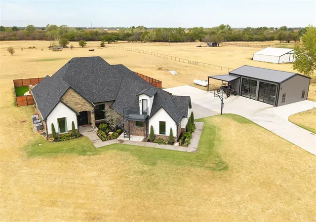 Single family home for sale at 311 Scissortail Ln, Tuttle, OK 73089 | MLS# 1250242
