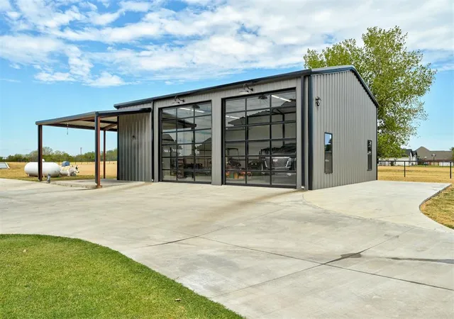 Photo 3 of Single family home for sale at 311 Scissortail Ln, Tuttle, OK 73089 | MLS# 1250242 | Listing updated on 2026-09-23