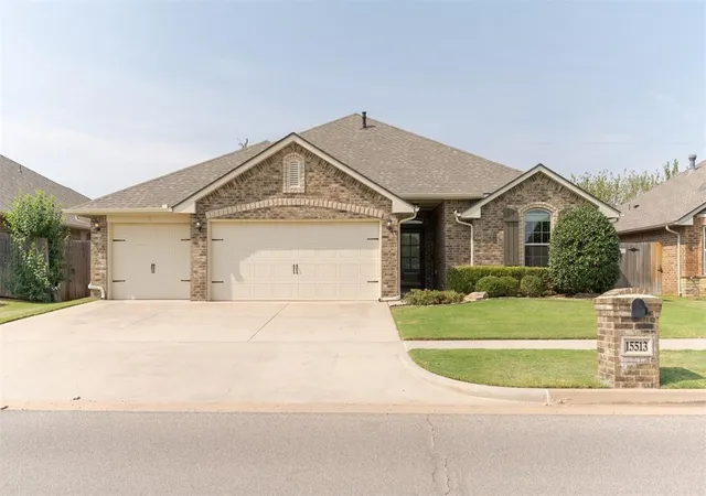 Photo 1 of Sale Pending at 15513 Cardinal Nest Dr, Edmond, OK 73013 | MLS# 1250249 | Listing updated on 2026-10-02