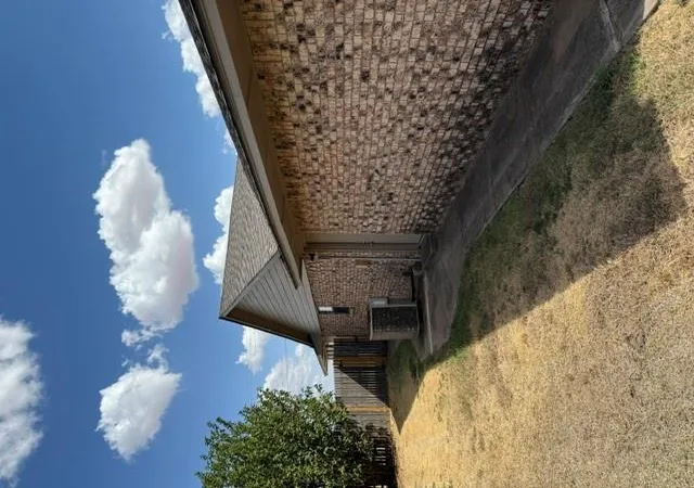 Photo 4 of Single family home for sale at 620 Taft St, Altus, OK 73521 | MLS# 1250250 | Listing updated on 2026-09-22