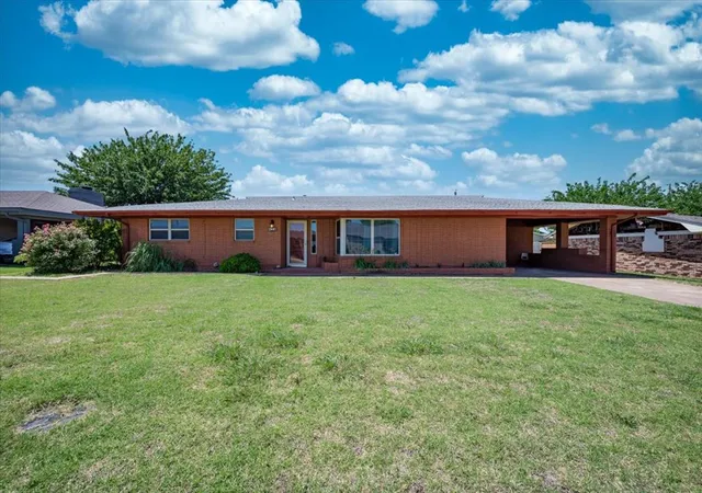 Photo 1 of Single family home for sale at 412 S Carol St, Carnegie, OK 73015 | MLS# 1250255 | Listing updated on 2026-09-22