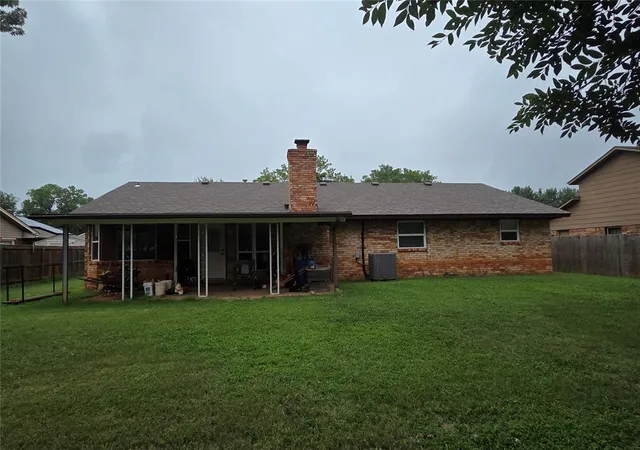 Photo 2 of Sale Pending at 2714 Forest Oaks Cir, Norman, OK 73071 | MLS# 1250256 | Listing updated on 2026-09-23