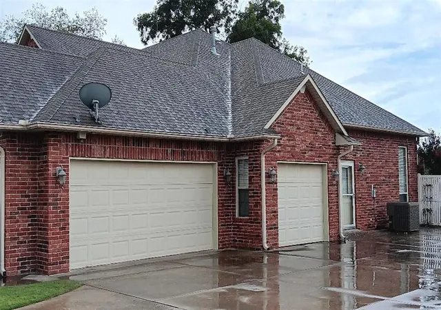 Photo 2 of Single family home for sale at 1502 N Windmill Ridge, Shawnee, OK 74804 | MLS# 1250261 | Listing updated on 2026-09-23