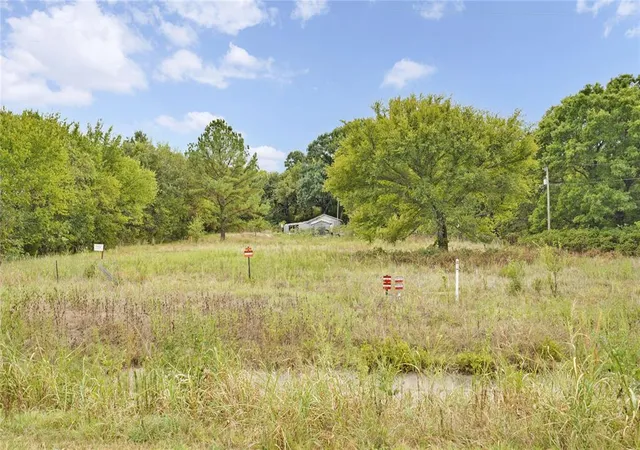 Photo 4 of Single family home for sale at 19549 W US Hwy 70, Lone Grove, OK 73443 | MLS# 1250276 | Listing updated on 2026-10-05