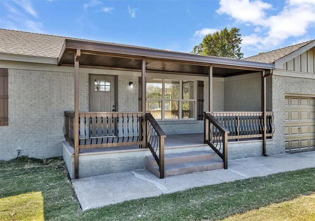 Photo 3 of Single family home for sale at 703 Thompson Dr, El Reno, OK 73036 | MLS# 1250298 | Listing updated on 2026-10-08