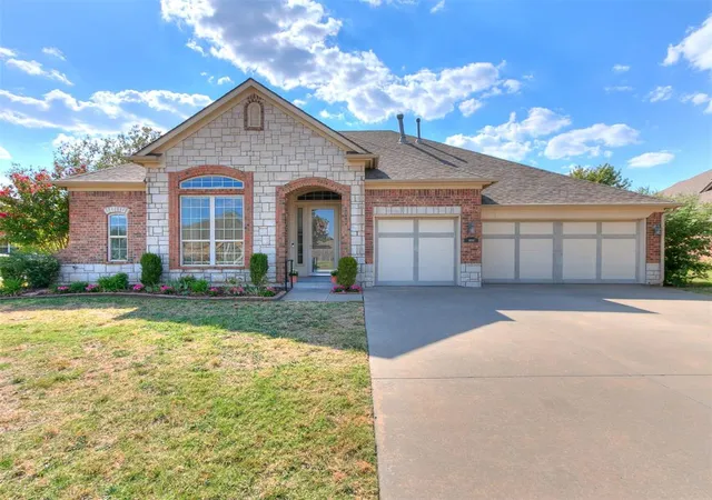 Single family home for sale at 4100 Queensbury Ct, Norman, OK 73072 | MLS# 1250301