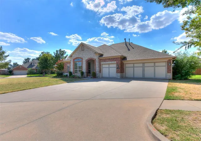 Photo 2 of Single family home for sale at 4100 Queensbury Ct, Norman, OK 73072 | MLS# 1250301 | Listing updated on 2026-09-23