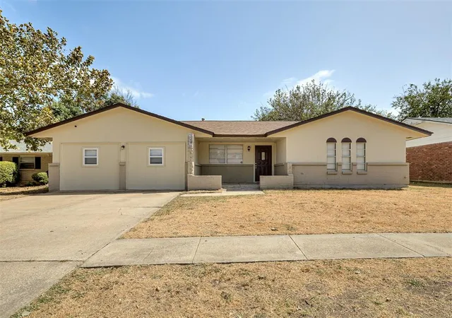 Photo 2 of Single family home for sale at 9404 S Winston Way, Oklahoma City, OK 73139 | MLS# 1250310 | Listing updated on 2026-09-23