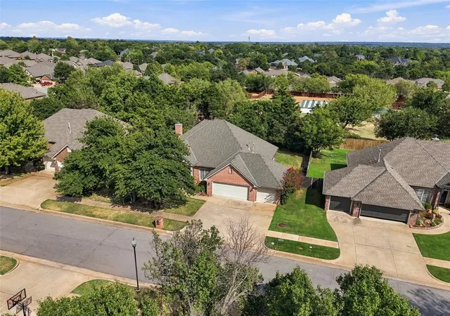 Photo 3 of Sale Pending at 13728 Kirkland Ridge, Edmond, OK 73013 | MLS# 1250313 | Listing updated on 2026-09-30