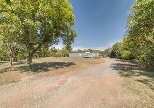 Single family home for sale at 333846 E 990 Road, Wellston, OK 74881 | MLS# 1250316