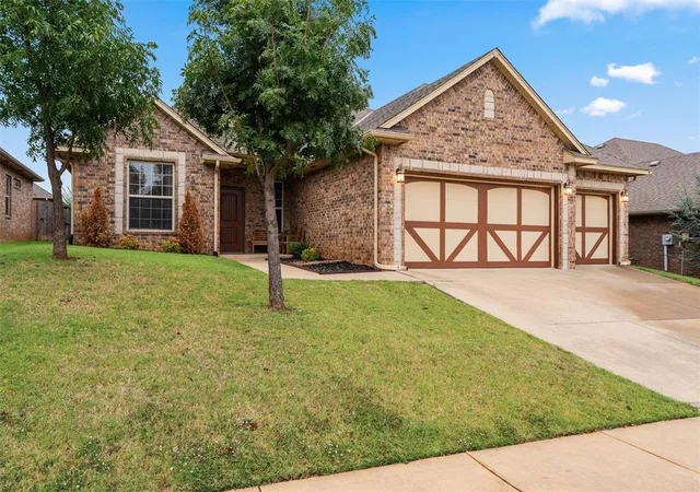 Photo 2 of Single family home for sale at 3225 Wakefield Rd, Edmond, OK 73034 | MLS# 1250322 | Listing updated on 2026-10-05