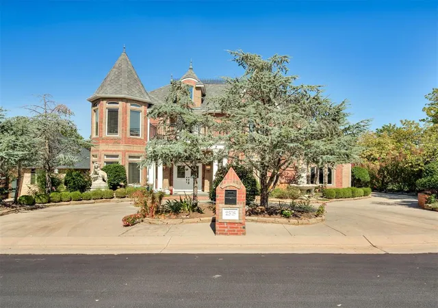 Photo 3 of Single family home for sale at 2316 E Overholser Ct, Oklahoma City, OK 73127 | MLS# 1250337 | Listing updated on 2026-10-13