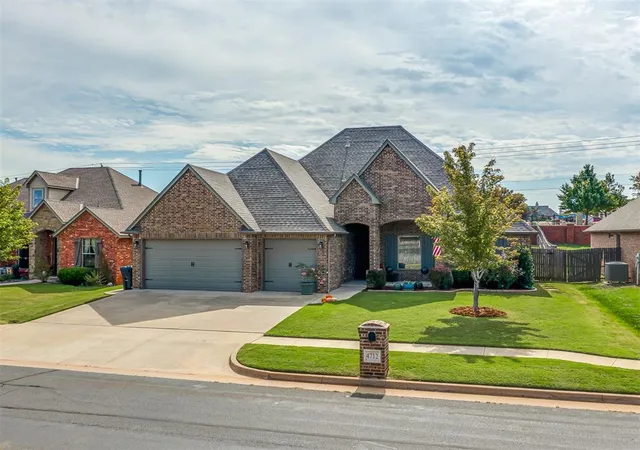 Photo 1 of Single family home for sale at 4712 Nw 151st Terrace, Edmond, OK 73013 | MLS# 1250338 | Listing updated on 2026-09-22