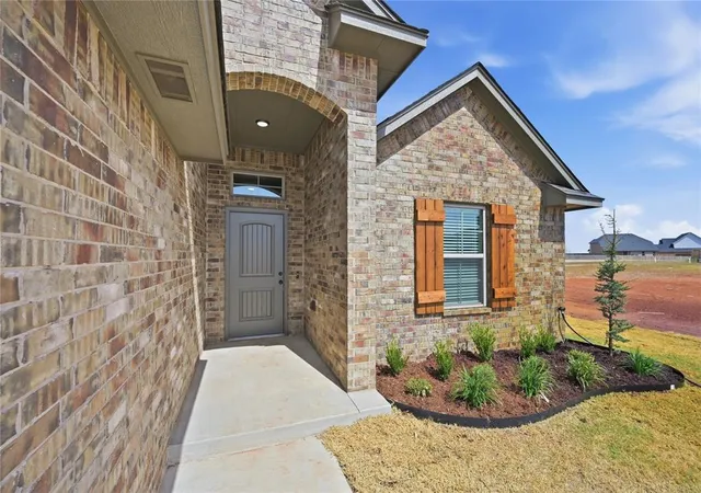 Photo 3 of Single family home for sale at 667 Almond Blossom Rd, Piedmont, OK 73078 | MLS# 1250341 | Listing updated on 2026-09-25