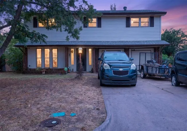 Photo 2 of Single family home for sale at 4736 S Newport Dr, Oklahoma City, OK 73115 | MLS# 1250342 | Listing updated on 2026-09-23