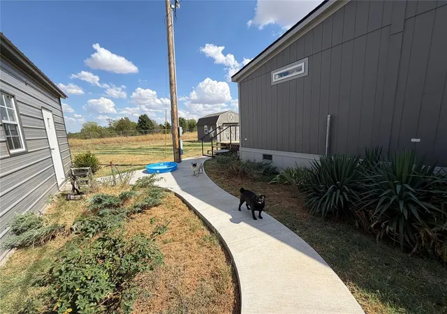 Photo 4 of Single family home for sale at 1515 Highway 81, Pocasset, OK 73079 | MLS# 1250343 | Listing updated on 2026-09-24