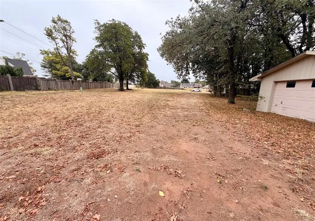 Photo 4 of Land for sale at 1928 Carleton Ln, Shawnee, OK 74804 | MLS# 1250350 | Listing updated on 2026-09-28
