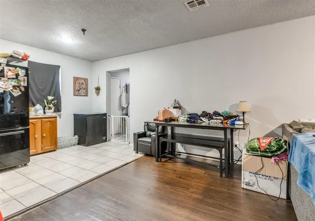 Photo 4 of Single family home for sale at 511 Holsey Dr, Noble, OK 73068 | MLS# 1250352 | Listing updated on 2026-09-22