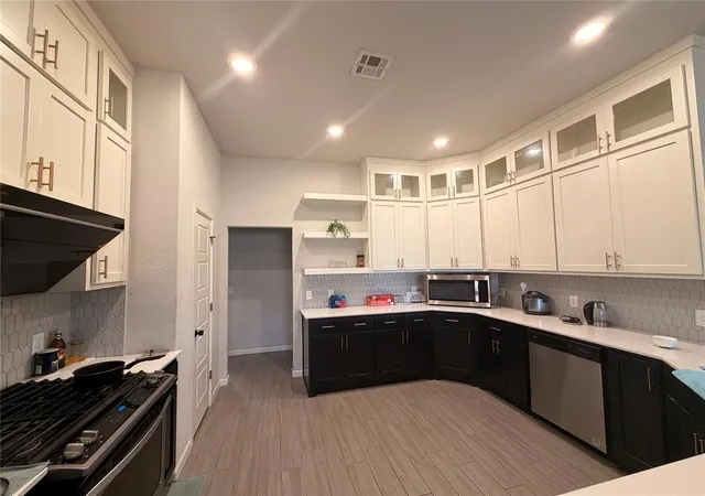 Photo 2 of Single family home for sale at 6513 Nw 150th Terrace, Oklahoma City, OK 73142 | MLS# 1250362 | Listing updated on 2026-10-13