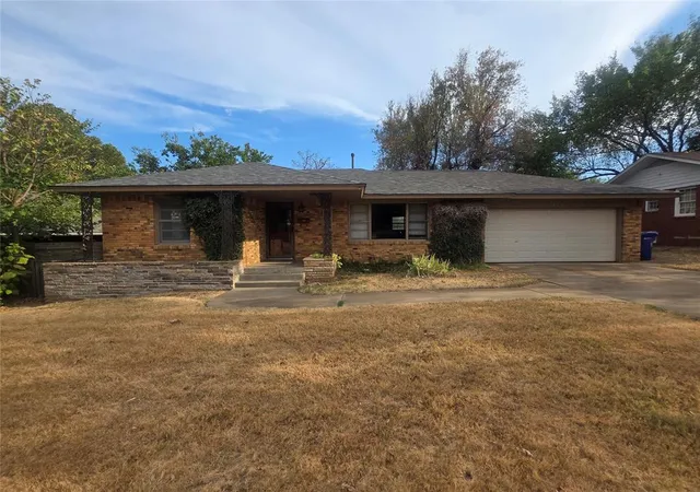 Photo 1 of Sale Pending at 212 Bluebird Dr, Oklahoma City, OK 73110 | MLS# 1250363 | Listing updated on 2026-10-03