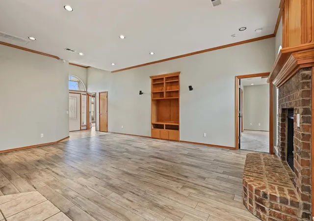 Photo 3 of Single family home for sale at 906 Renita St, Moore, OK 73160 | MLS# 1250365 | Listing updated on 2026-09-25