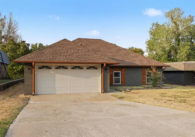 Photo 1 of Single family home for sale at 11109 NW 112th Street, Yukon, OK 73099 | MLS# 1250367 | Listing updated on 2026-09-26