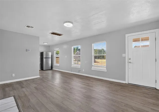 Photo 3 of Sale Pending at 2340 Cashion Pl, Oklahoma City, OK 73112 | MLS# 1250372 | Listing updated on 2026-10-19