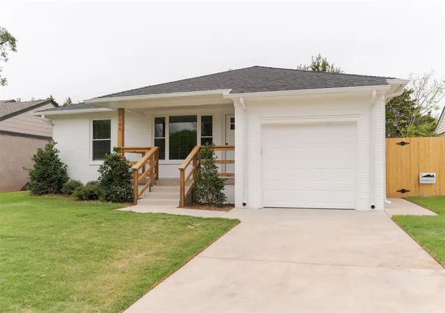 Photo 2 of Single family home for sale at 2000 Andover Ct, Oklahoma City, OK 73120 | MLS# 1250396 | Listing updated on 2026-09-25