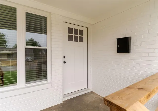 Photo 4 of Single family home for sale at 2000 Andover Ct, Oklahoma City, OK 73120 | MLS# 1250396 | Listing updated on 2026-09-25