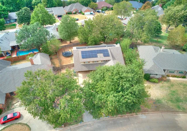 Photo 3 of Single family home for sale at 11805 N Woodbridge Rd, Oklahoma City, OK 73162 | MLS# 1250398 | Listing updated on 2026-09-24