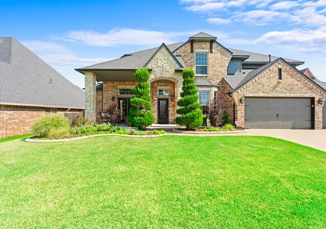 Photo 3 of Sale Pending at 19540 Talavera Ln, Edmond, OK 73012 | MLS# 1250399 | Listing updated on 2026-10-07