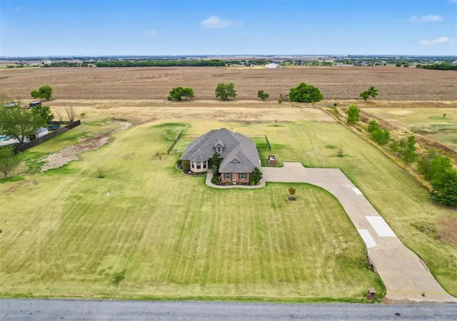 Photo 4 of Single family home for sale at 16387 SW 23rd Street, El Reno, OK 73036 | MLS# 1250402 | Listing updated on 2026-10-07
