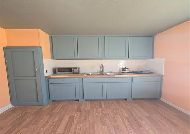 Photo 3 of Single family home for sale at 3425 Willow Crk Dr, Oklahoma City, OK 73110 | MLS# 1250406 | Listing updated on 2026-09-23