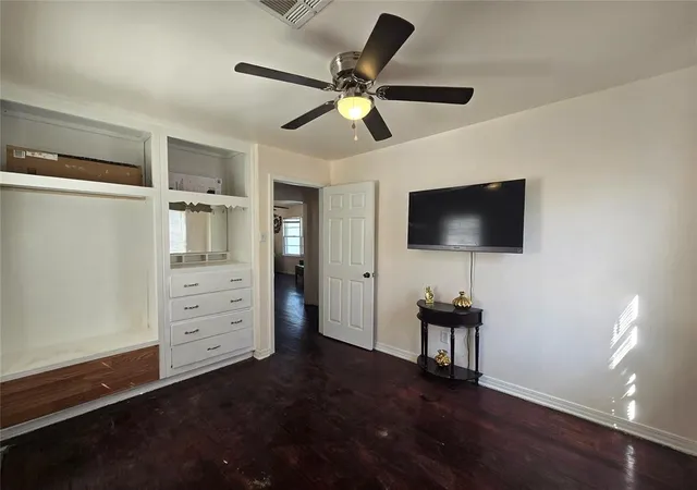 Photo 3 of Single family home for sale at 3425 Willow Crk Dr, Oklahoma City, OK 73110 | MLS# 1250406 | Listing updated on 2026-09-23