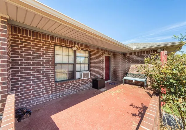 Photo 3 of Single family home for sale at 8717 US 183 Hwy, Custer City, OK 73639 | MLS# 1250415 | Listing updated on 2026-09-26
