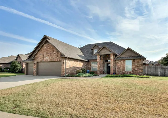 Photo 3 of Single family home for sale at 3013 Ter Park Trl, Norman, OK 73069 | MLS# 1250416 | Listing updated on 2026-10-06