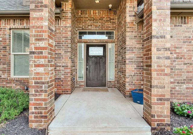 Photo 4 of Single family home for sale at 3013 Ter Park Trl, Norman, OK 73069 | MLS# 1250416 | Listing updated on 2026-10-06