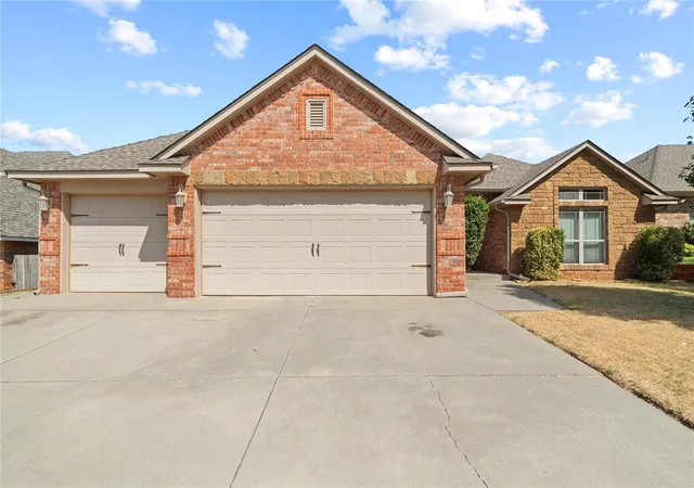 Photo 1 of Single family home for sale at 12833 Nw 6th Street, Yukon, OK 73099 | MLS# 1250417 | Listing updated on 2026-09-23