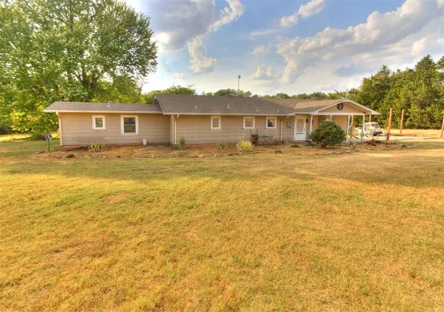 Photo 3 of Single family home for sale at 11711 S Czech Hall Rd, Mustang, OK 73064 | MLS# 1250431 | Listing updated on 2026-09-26