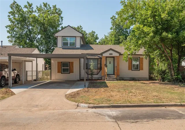 Single family home for sale at 1216 SW 48th Street, Oklahoma City, OK 73109 | MLS# 1250433